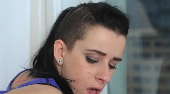 Kirsten Plant Discovering Her Body