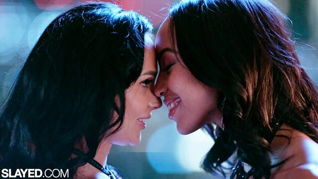 Pretty sweet pussy-licking session with Ariana Marie and Alexis Tae