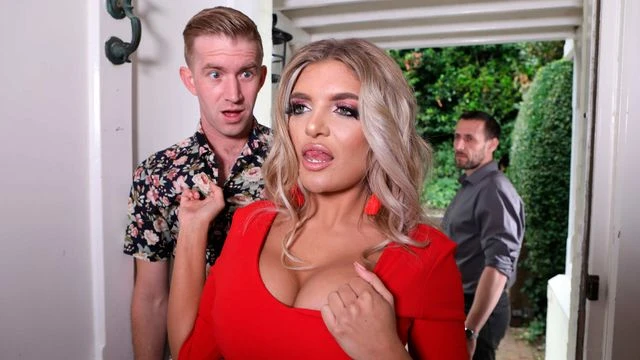 Slutty busty MILF Anna Bailey is having sex in the morning