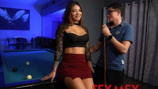 Spicy sex in the cowgirl pose with a curvy girlfriend Salome Gil