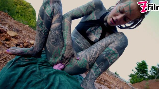 Extremely tattooed girlfriend Anuskatzz fucks with a purple dildo