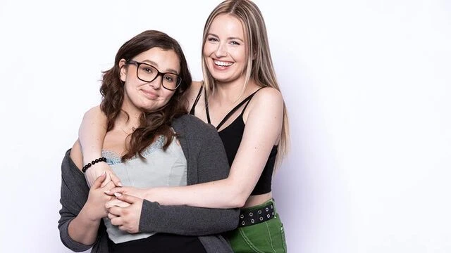 Scarlett Sage and Leana Lovings are enjoying pussy-licking