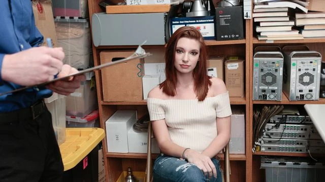 Sex in the small office with a spicy brunette babe Jaycee Starr