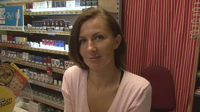 Voluptuous Noname - reverse cowgirl dirt - Czech Streets