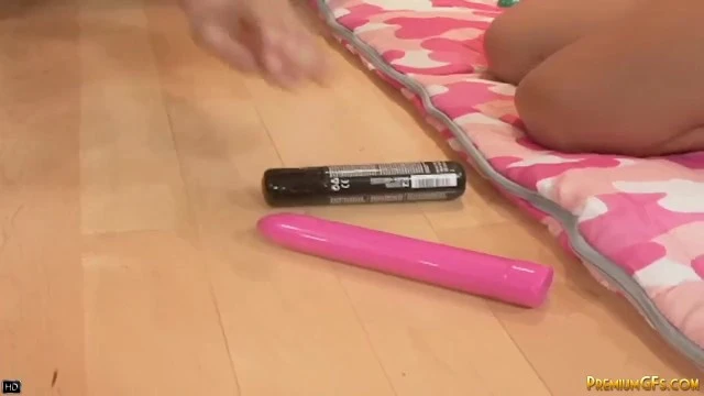 Comely nymphet's lesbian sex
