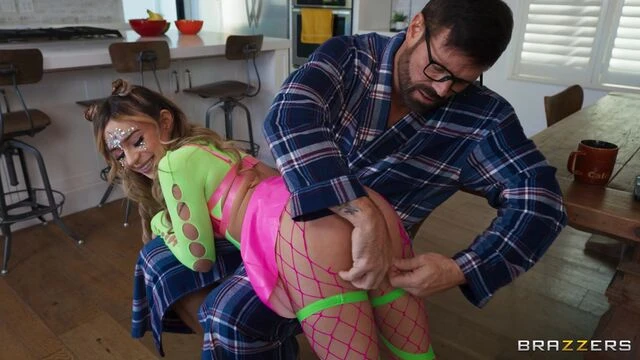 Watch extraordinary Aria Valencia's porn