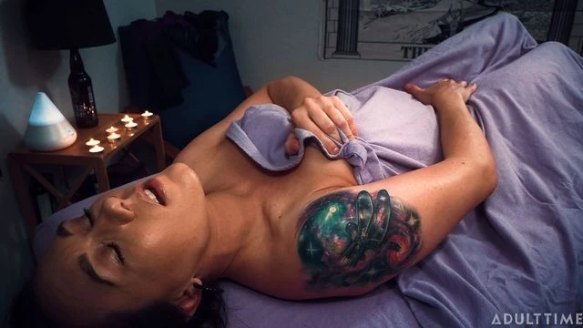 Playful Sinn's close up trailer