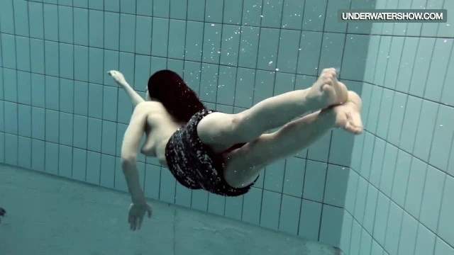 Underwater Show - skinny movie