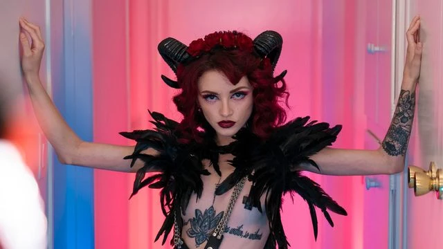 Impressive Lola Fae at milf scene