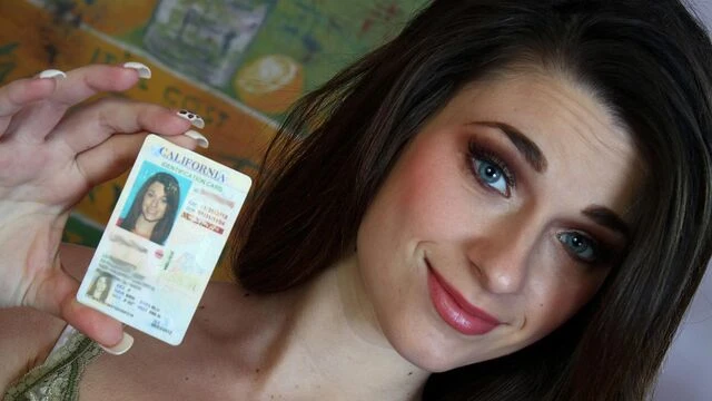 Cheerful Jayde's teen (18+) scene
