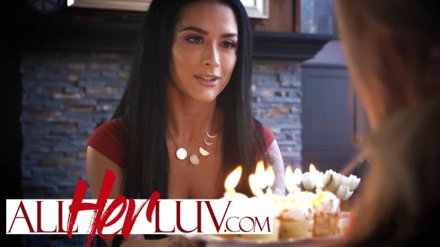 Watch cover-girl Katrina Jade and Emma Hix's movie