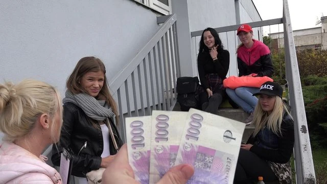 Well-made Noname's handjob sex