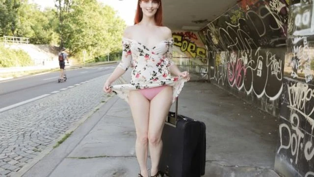 Milf clip with spicy Alex Harper from Public Agent