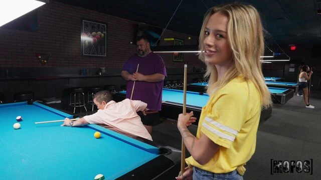 Dazzling Ashlyn Angel at oral scene
