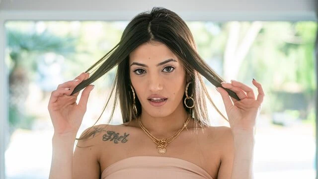 Beautiful Penelope's latina smut
