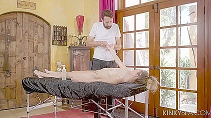 Teen 18+ Kyler Quinn Learns The Ropes At The
