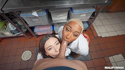 Workmeharder Thick Ass Daphne & Serena Hill Fresh Meat And Two Hot Buns