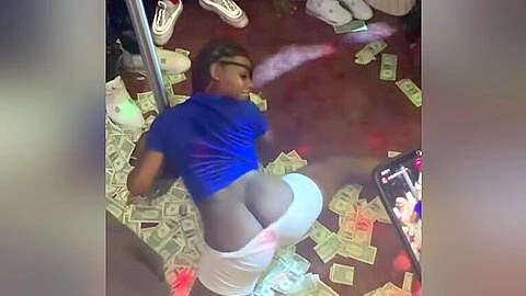 Ass In Da Club - Snap Chat
