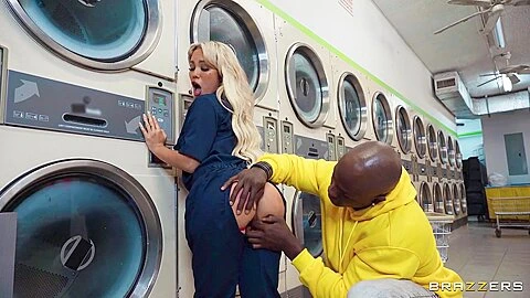 Laundromat Loads - Luna Luxe
