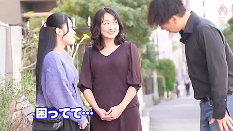 Hez-698 Picking Up A Close Stepmother And Stepdaughter Like Best Friends. A Stepmother Shows Off