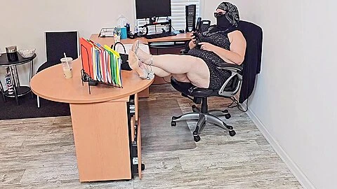 Jamdown26 - The Car Wash Attendant Cleaned My Car And Jerked Off In My Panty