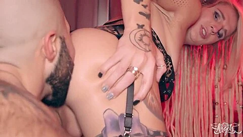 Kinky Inked T-girl Amazing Sex Video