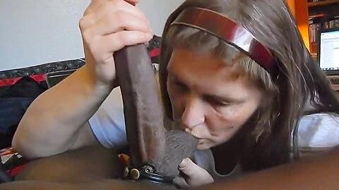 Cum Craving Mature Sucks Giant Cock Like A Real Pro
