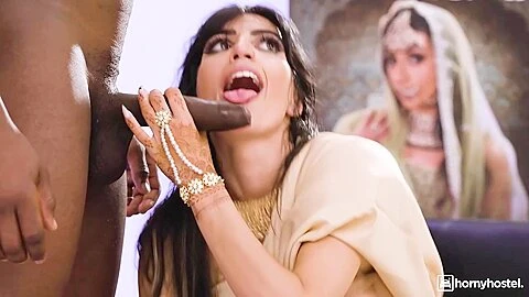Aaliyah Yasin, Nelson Mandingo And Jesus Reyes In Sucks Two Bbcs And Gets Spit Roasted