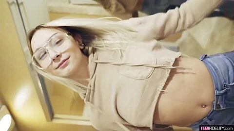 Chloe Temple - Temple Of Thight Jeans - Teaser Video