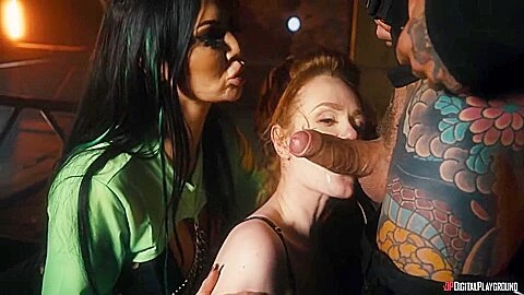 Space Junk Threesome Sex With