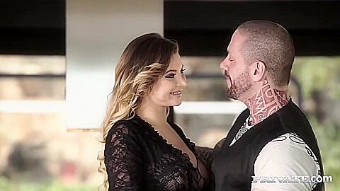 Bubble Butt Anna Polina Gets An Anal Creampie