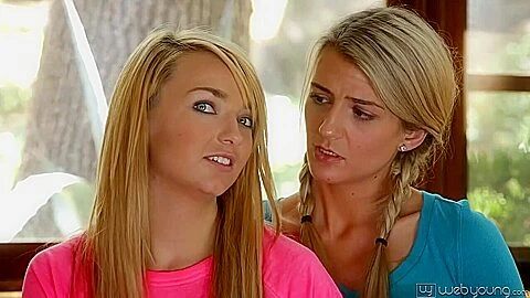 Amanda Tate And Carmen Callaway - Day With My Girls
