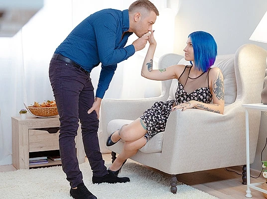 Blue-haired babe enjoys dick on floor
